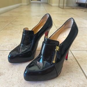 Christian Louboutin Leather ankle pumps in size 40.5